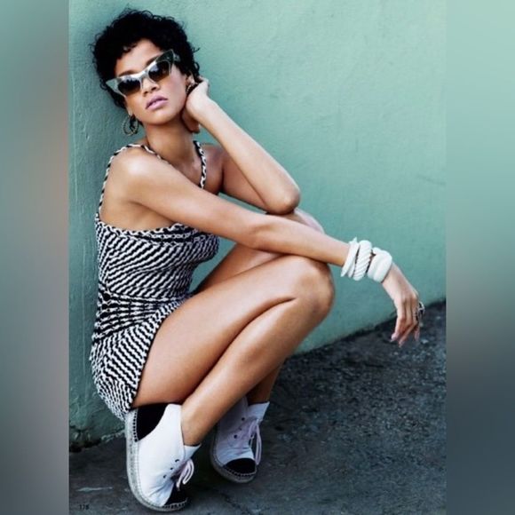 MIU MIU Acetate Sunglasses Black - Picture 6 of 14